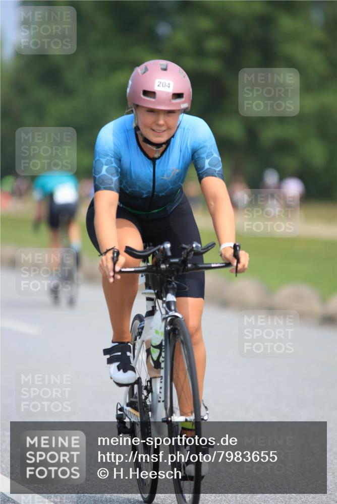 21.06.2025 - 27. Vierlanden-Triathlon H.Heesch http://msf.ph/oto/7983655 15.06.2025 11:16:40 Radfahren 204, 478, 797, 828 meine-sportfotos.de