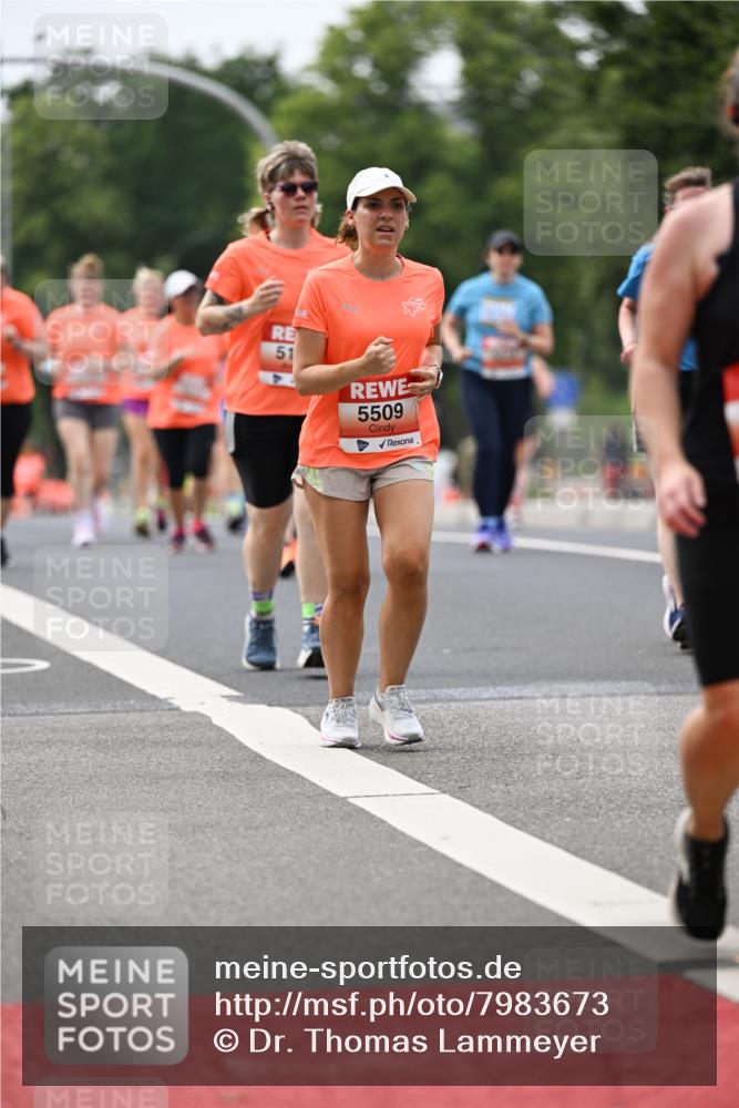15.06.2025 - REWE Women's Run Dr. Thomas Lammeyer http://msf.ph/oto/7983673 15.06.2025 10:46:45 Laufen 51, 5509 meine-sportfotos.de