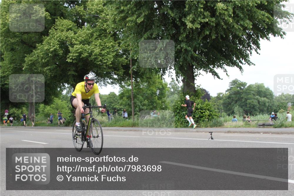 15.06.2025 - 7 Türme Triathlon Yannick Fuchs http://msf.ph/oto/7983698 15.06.2025 13:38:41 Radfahren  meine-sportfotos.de