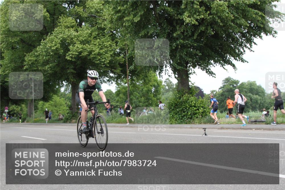 15.06.2025 - 7 Türme Triathlon Yannick Fuchs http://msf.ph/oto/7983724 15.06.2025 13:38:48 Radfahren  meine-sportfotos.de
