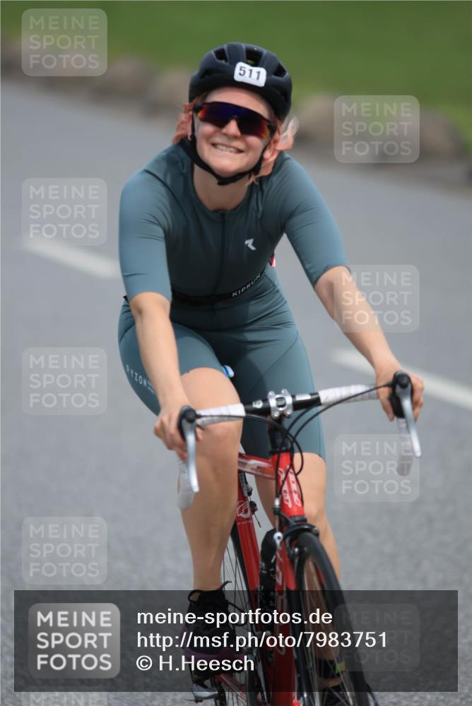 15.06.2025 - 27. Vierlanden-Triathlon H.Heesch http://msf.ph/oto/7983751 15.06.2025 10:58:03 Radfahren 475, 511, 554, 610, 632 meine-sportfotos.de