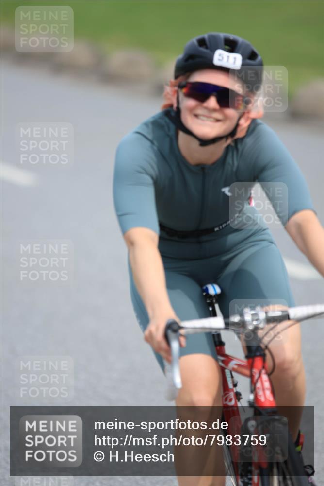 15.06.2025 - 27. Vierlanden-Triathlon H.Heesch http://msf.ph/oto/7983759 15.06.2025 10:58:03 Radfahren 475, 511, 554, 610, 632 meine-sportfotos.de