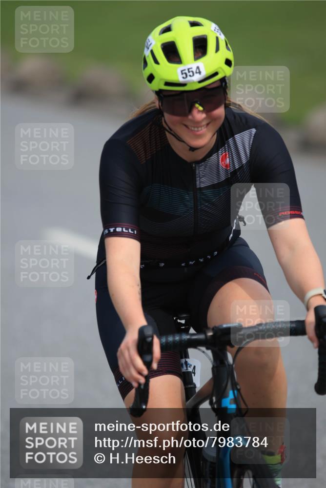 15.06.2025 - 27. Vierlanden-Triathlon H.Heesch http://msf.ph/oto/7983784 15.06.2025 10:58:05 Radfahren 475, 511, 554, 610, 632 meine-sportfotos.de