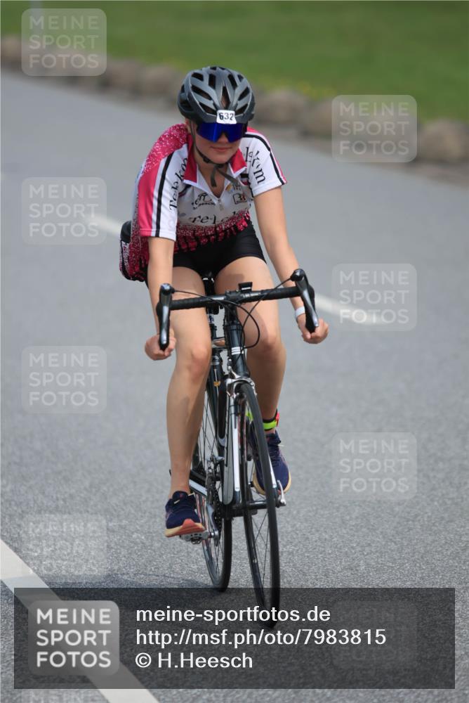 15.06.2025 - 27. Vierlanden-Triathlon H.Heesch http://msf.ph/oto/7983815 15.06.2025 10:58:10 Radfahren 475, 476, 487, 632 meine-sportfotos.de
