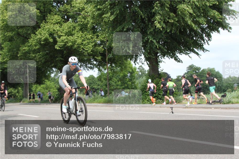 15.06.2025 - 7 Türme Triathlon Yannick Fuchs http://msf.ph/oto/7983817 15.06.2025 13:39:24 Radfahren  meine-sportfotos.de