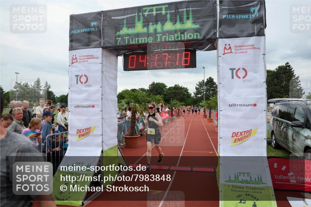 15.06.2025 - 7 Türme Triathlon Michael Strokosch http://msf.ph/oto/7983848 15.06.2025 14:17:18 Ziel 592, 751 meine-sportfotos.de
