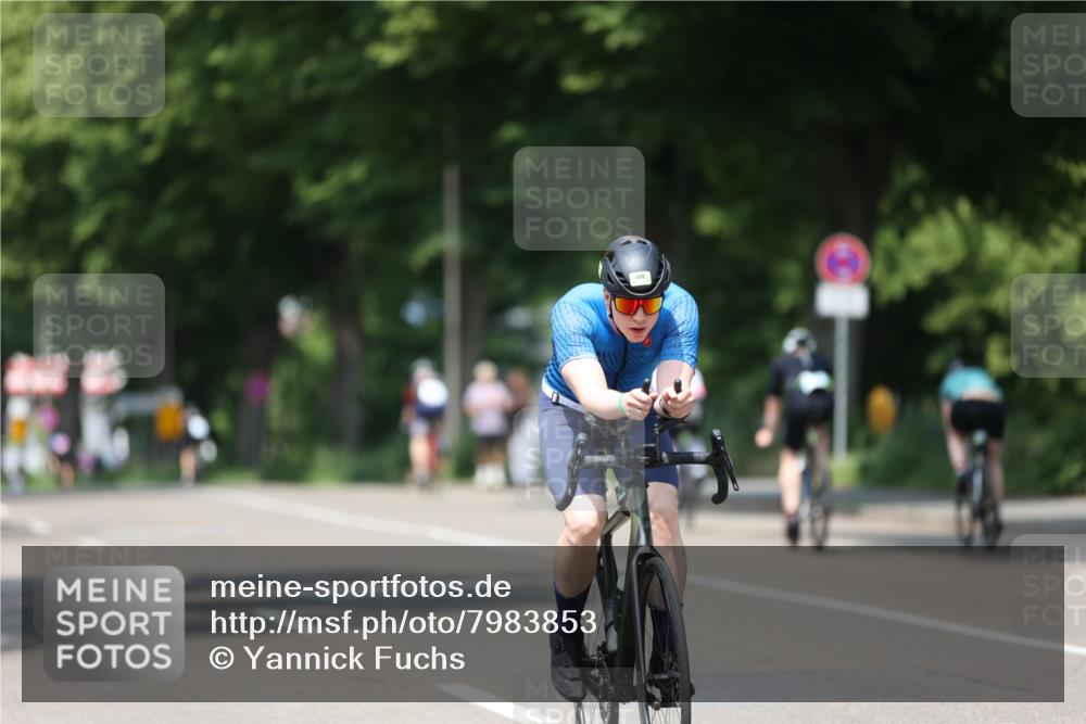 15.06.2025 - 7 Türme Triathlon Yannick Fuchs http://msf.ph/oto/7983853 15.06.2025 12:54:00 Radfahren 302, 400, 559, 594 meine-sportfotos.de