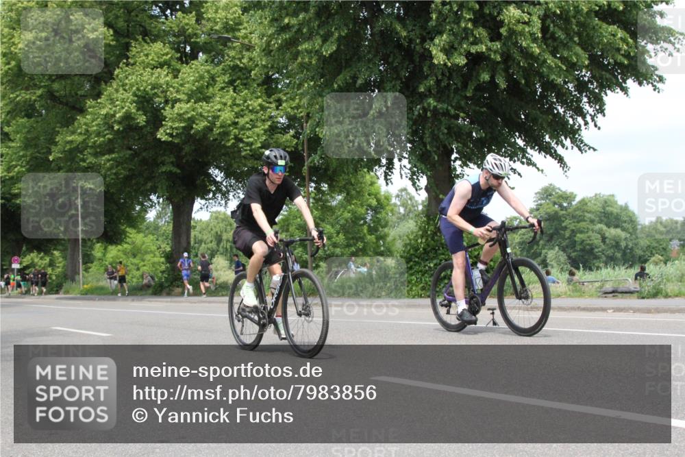 15.06.2025 - 7 Türme Triathlon Yannick Fuchs http://msf.ph/oto/7983856 15.06.2025 13:39:40 Radfahren  meine-sportfotos.de