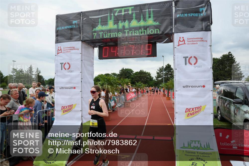 15.06.2025 - 7 Türme Triathlon Michael Strokosch http://msf.ph/oto/7983862 15.06.2025 14:17:18 Ziel 592, 751 meine-sportfotos.de