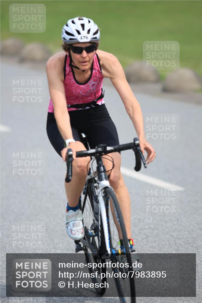 15.06.2025 - 27. Vierlanden-Triathlon H.Heesch http://msf.ph/oto/7983895 15.06.2025 10:58:16 Radfahren 476, 480, 487 meine-sportfotos.de
