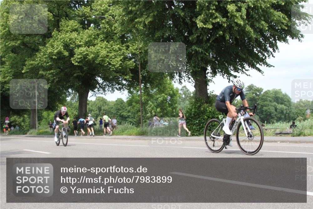 15.06.2025 - 7 Türme Triathlon Yannick Fuchs http://msf.ph/oto/7983899 15.06.2025 13:40:23 Radfahren  meine-sportfotos.de