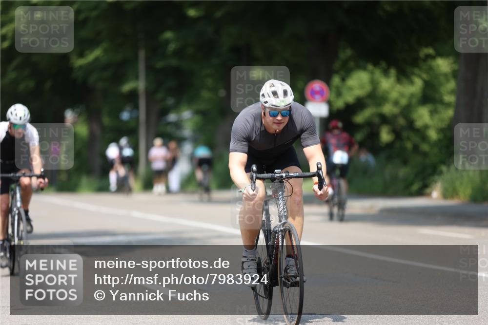 15.06.2025 - 7 Türme Triathlon Yannick Fuchs http://msf.ph/oto/7983924 15.06.2025 12:54:04 Radfahren 559, 562, 594 meine-sportfotos.de