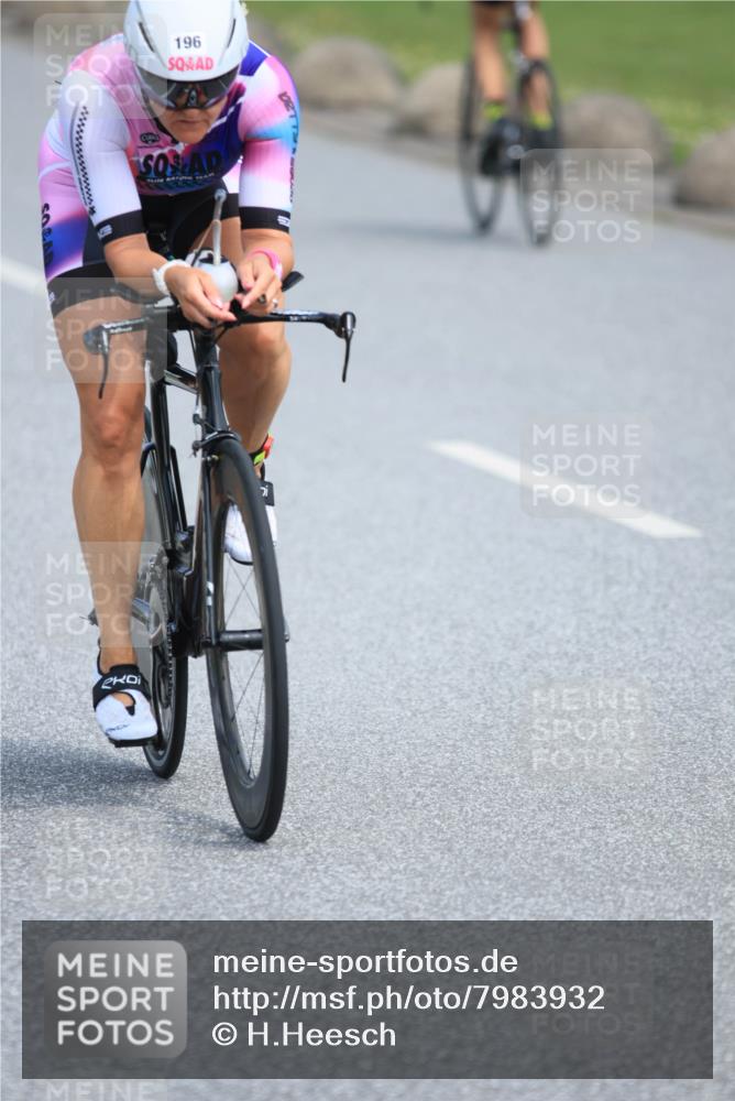 21.06.2025 - 27. Vierlanden-Triathlon H.Heesch http://msf.ph/oto/7983932 15.06.2025 11:19:45 Radfahren 196, 835, 982 meine-sportfotos.de