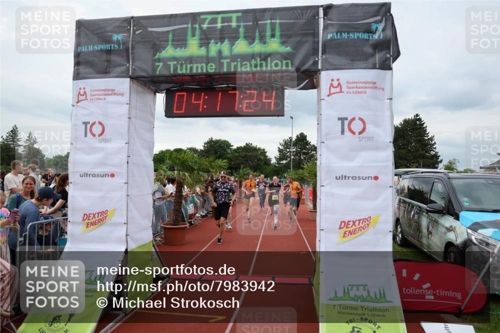 15.06.2025 - 7 Türme Triathlon Michael Strokosch http://msf.ph/oto/7983942 15.06.2025 14:17:24 Ziel 751, 825, 850, 1128 meine-sportfotos.de