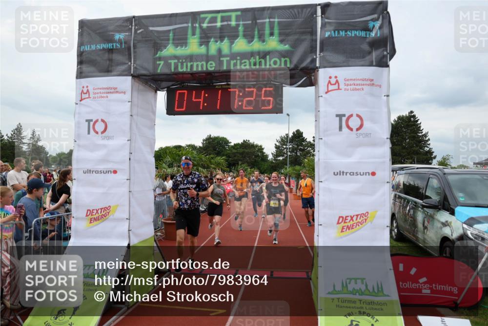 15.06.2025 - 7 Türme Triathlon Michael Strokosch http://msf.ph/oto/7983964 15.06.2025 14:17:25 Ziel 506, 751, 825, 850, 1128 meine-sportfotos.de