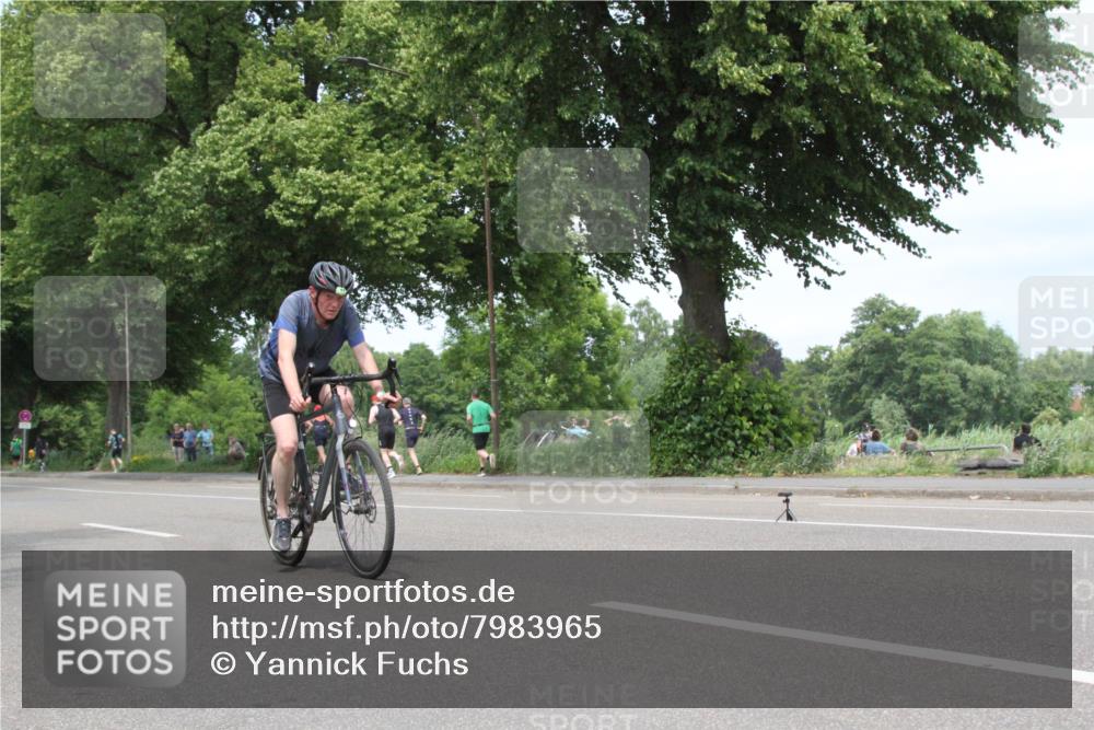 15.06.2025 - 7 Türme Triathlon Yannick Fuchs http://msf.ph/oto/7983965 15.06.2025 13:40:45 Radfahren  meine-sportfotos.de