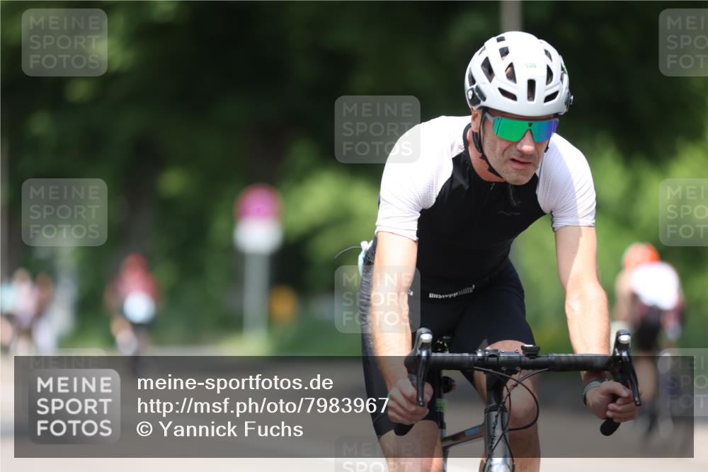 15.06.2025 - 7 Türme Triathlon Yannick Fuchs http://msf.ph/oto/7983967 15.06.2025 12:54:06 Radfahren 332, 562, 649 meine-sportfotos.de