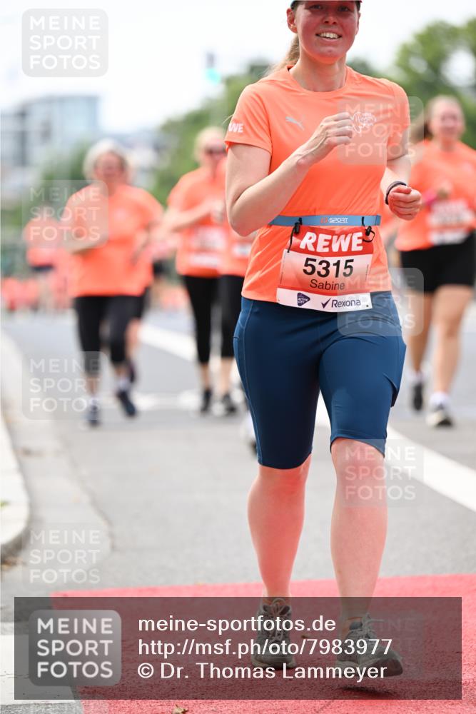 15.06.2025 - REWE Women's Run Dr. Thomas Lammeyer http://msf.ph/oto/7983977 15.06.2025 10:46:53 Laufen 5315 meine-sportfotos.de