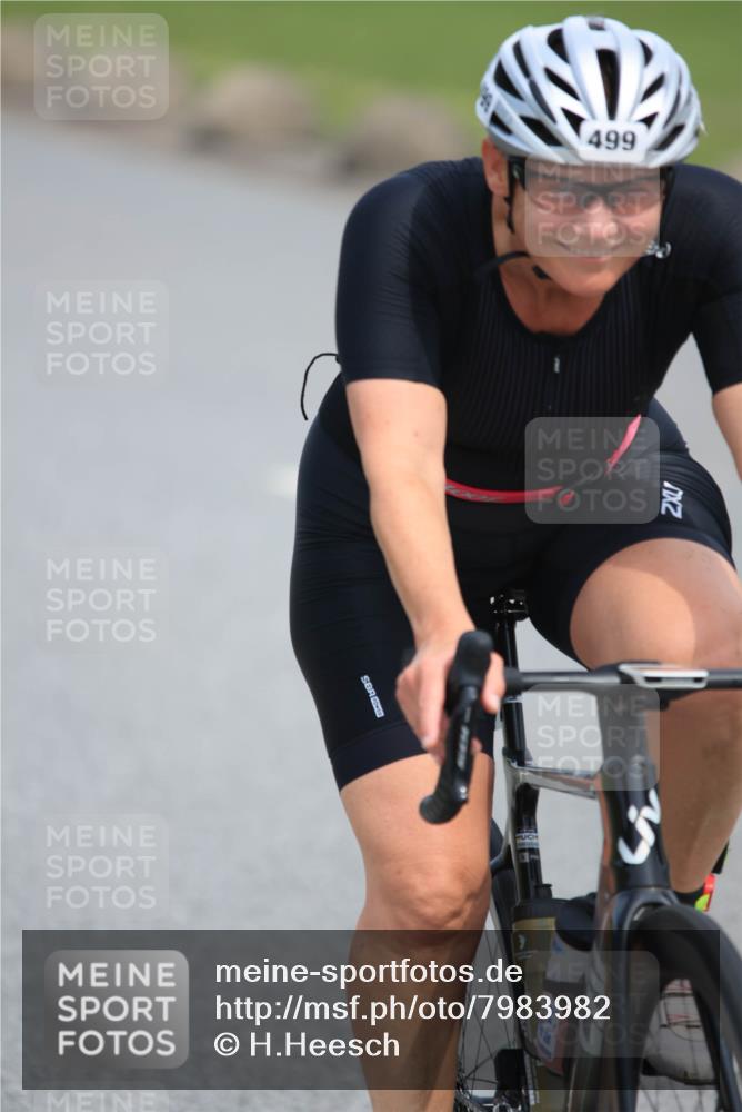 15.06.2025 - 27. Vierlanden-Triathlon H.Heesch http://msf.ph/oto/7983982 15.06.2025 10:58:26 Radfahren 387, 480, 499 meine-sportfotos.de