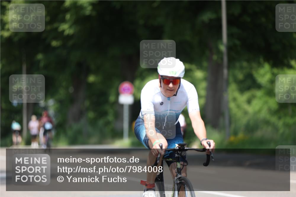 15.06.2025 - 7 Türme Triathlon Yannick Fuchs http://msf.ph/oto/7984008 15.06.2025 12:54:07 Radfahren 332, 562, 613, 649 meine-sportfotos.de