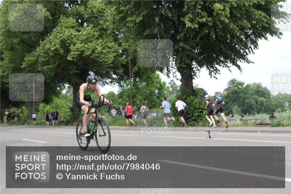 15.06.2025 - 7 Türme Triathlon Yannick Fuchs http://msf.ph/oto/7984046 15.06.2025 13:41:30 Radfahren  meine-sportfotos.de