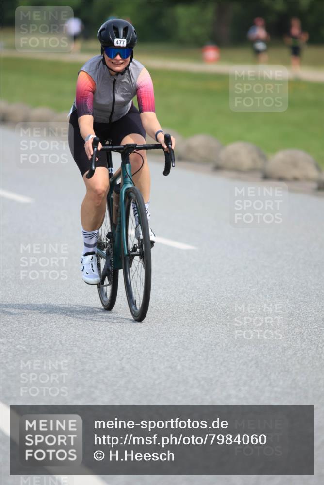 15.06.2025 - 27. Vierlanden-Triathlon H.Heesch http://msf.ph/oto/7984060 15.06.2025 10:58:52 Radfahren 23, 173, 471, 477, 595 meine-sportfotos.de