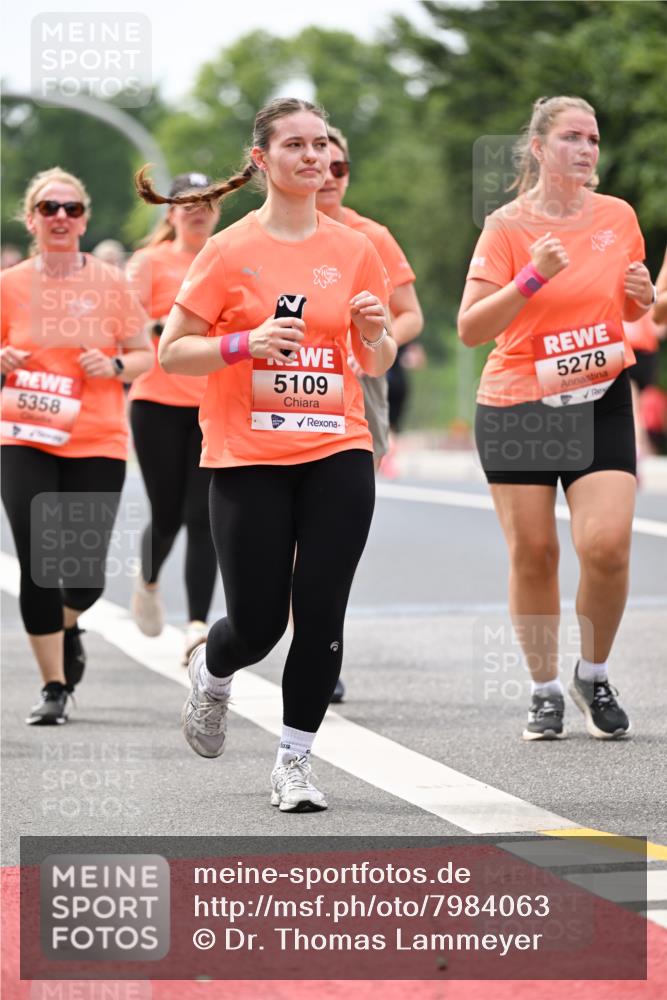 15.06.2025 - REWE Women's Run Dr. Thomas Lammeyer http://msf.ph/oto/7984063 15.06.2025 10:46:55 Laufen 5358, 5109, 5278 meine-sportfotos.de