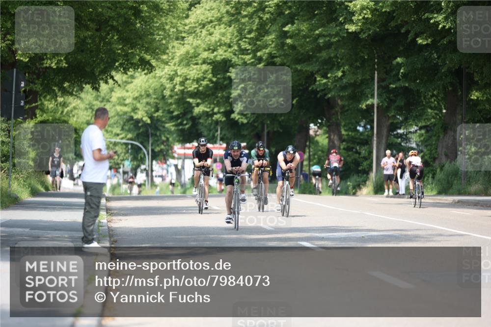 15.06.2025 - 7 Türme Triathlon Yannick Fuchs http://msf.ph/oto/7984073 15.06.2025 12:54:10 Radfahren 332, 510, 562, 613, 649, 1090 meine-sportfotos.de