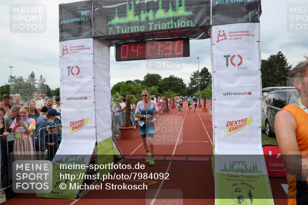 15.06.2025 - 7 Türme Triathlon Michael Strokosch http://msf.ph/oto/7984092 15.06.2025 14:17:30 Ziel 451, 506, 737, 825, 850, 975, 1128, 1189 meine-sportfotos.de