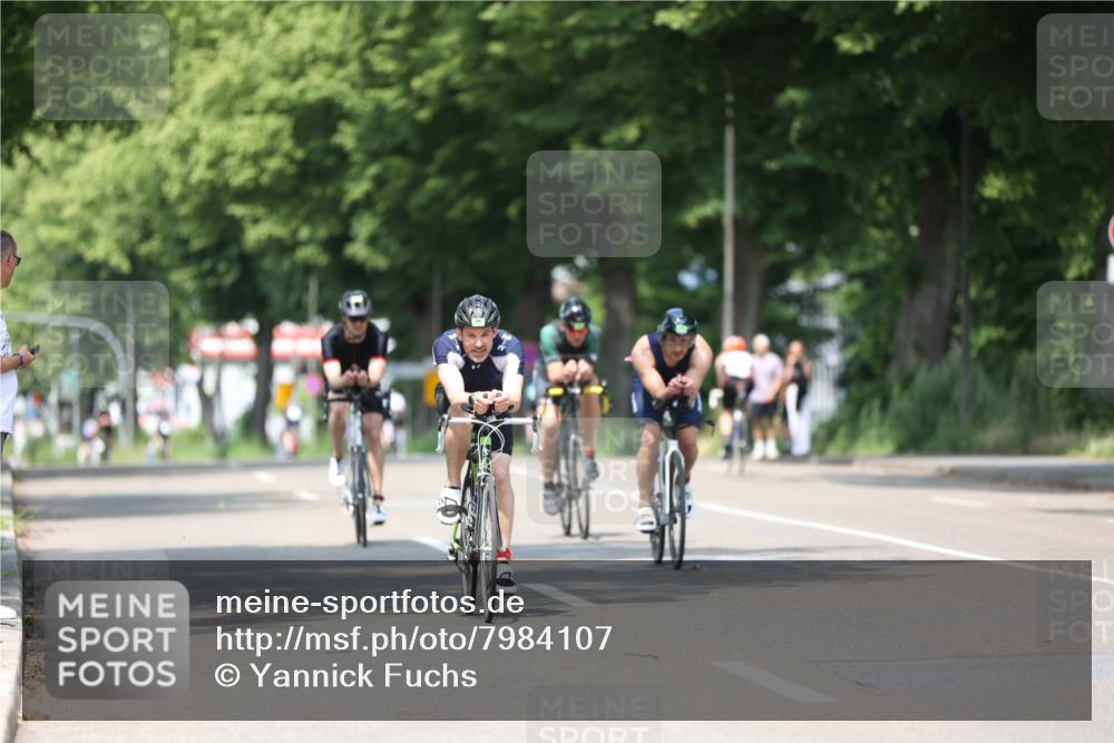 15.06.2025 - 7 Türme Triathlon Yannick Fuchs http://msf.ph/oto/7984107 15.06.2025 12:54:11 Radfahren 332, 510, 562, 613, 649, 1090 meine-sportfotos.de