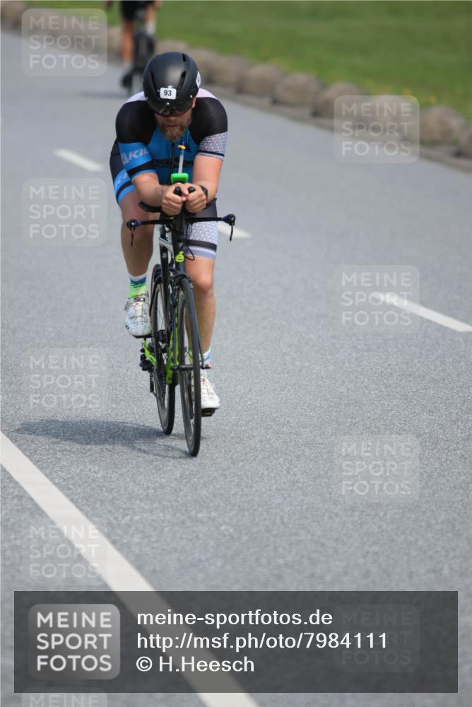 21.06.2025 - 27. Vierlanden-Triathlon H.Heesch http://msf.ph/oto/7984111 15.06.2025 11:21:02 Radfahren 93, 142, 856 meine-sportfotos.de