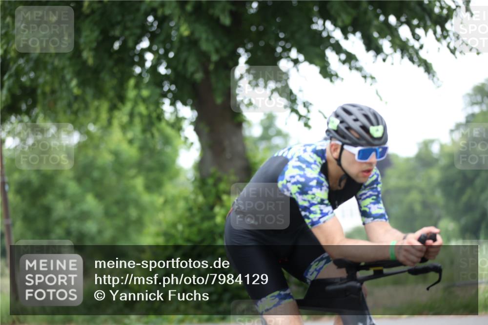 15.06.2025 - 7 Türme Triathlon Yannick Fuchs http://msf.ph/oto/7984129 15.06.2025 11:38:00 Radfahren 280 meine-sportfotos.de