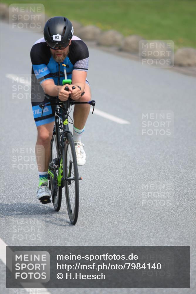21.06.2025 - 27. Vierlanden-Triathlon H.Heesch http://msf.ph/oto/7984140 15.06.2025 11:21:02 Radfahren 93, 142, 856 meine-sportfotos.de