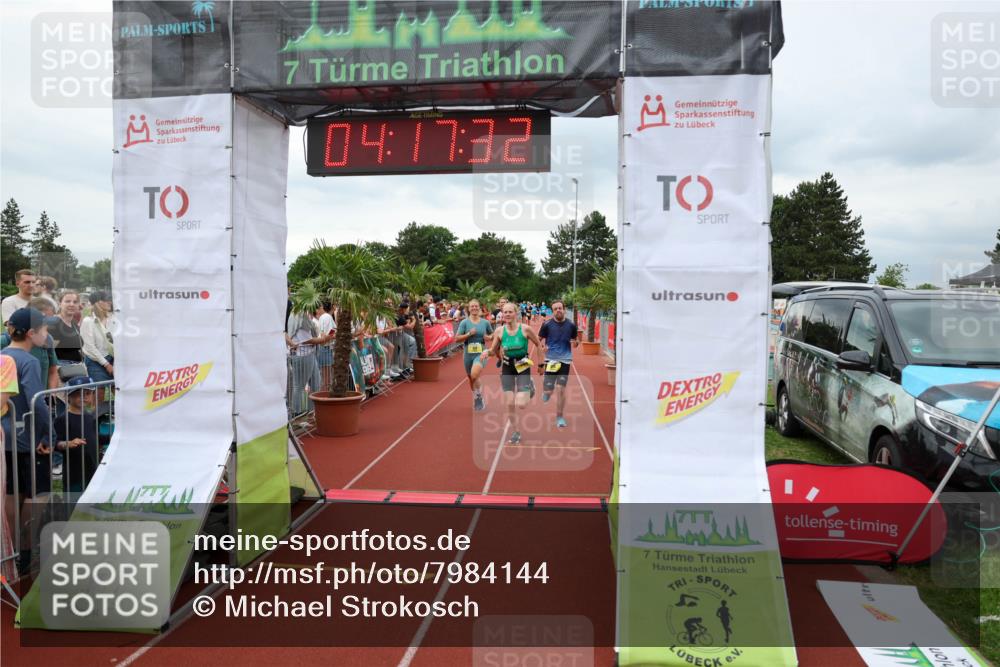 15.06.2025 - 7 Türme Triathlon Michael Strokosch http://msf.ph/oto/7984144 15.06.2025 14:17:32 Ziel 451, 506, 737, 781, 825, 850, 975, 1128, 1189 meine-sportfotos.de