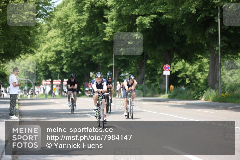15.06.2025 - 7 Türme Triathlon Yannick Fuchs http://msf.ph/oto/7984147 15.06.2025 12:54:11 Radfahren 332, 510, 562, 613, 649, 1090 meine-sportfotos.de