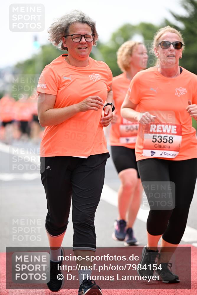 15.06.2025 - REWE Women's Run Dr. Thomas Lammeyer http://msf.ph/oto/7984154 15.06.2025 10:46:58 Laufen 5052, 50, 5358 meine-sportfotos.de