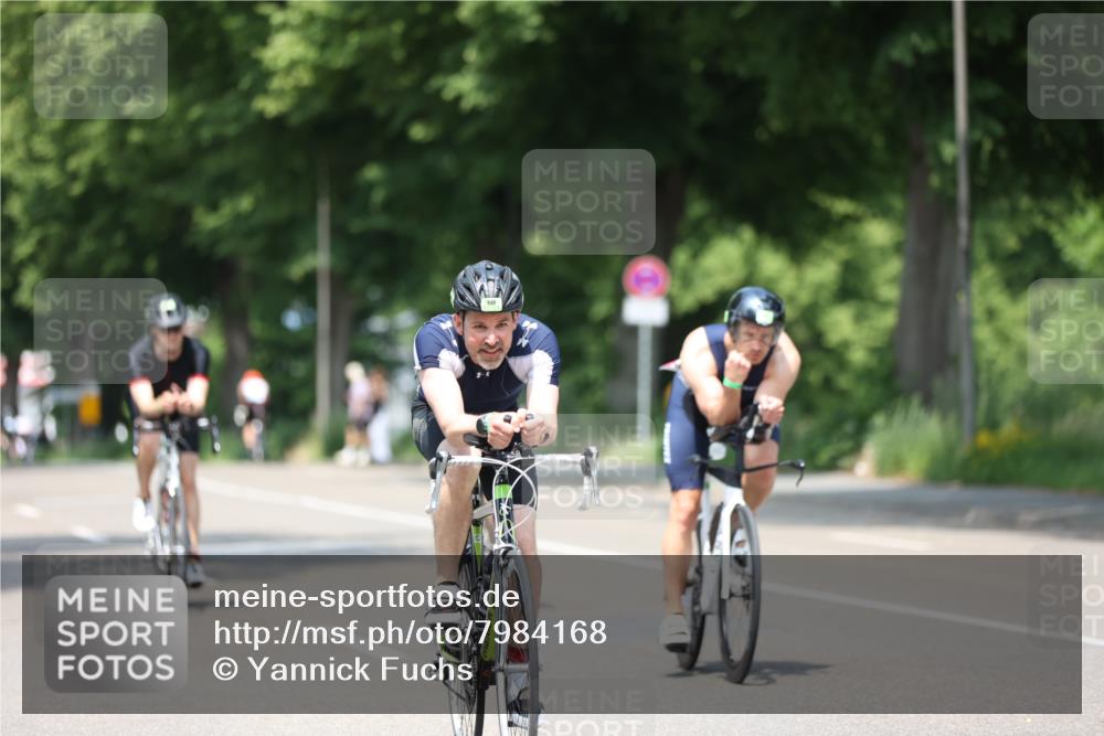 15.06.2025 - 7 Türme Triathlon Yannick Fuchs http://msf.ph/oto/7984168 15.06.2025 12:54:12 Radfahren 332, 510, 570, 613, 649, 1090 meine-sportfotos.de
