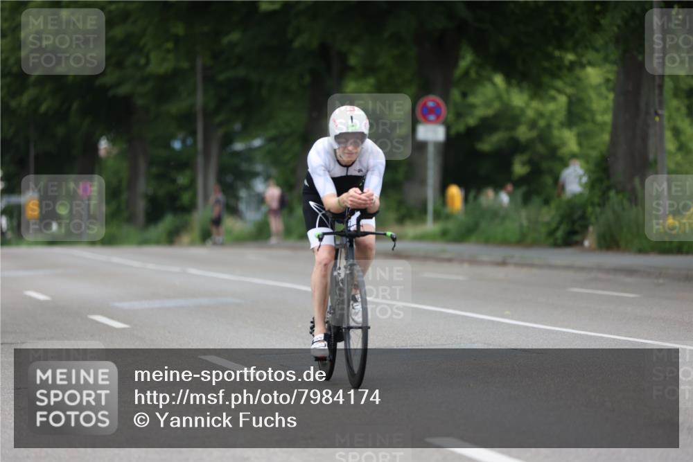 15.06.2025 - 7 Türme Triathlon Yannick Fuchs http://msf.ph/oto/7984174 15.06.2025 11:38:05 Radfahren 304, 307 meine-sportfotos.de