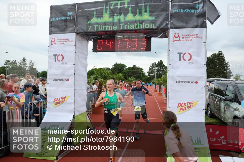 15.06.2025 - 7 Türme Triathlon Michael Strokosch http://msf.ph/oto/7984190 15.06.2025 14:17:33 Ziel 451, 506, 737, 781, 825, 850, 975, 1128, 1189 meine-sportfotos.de