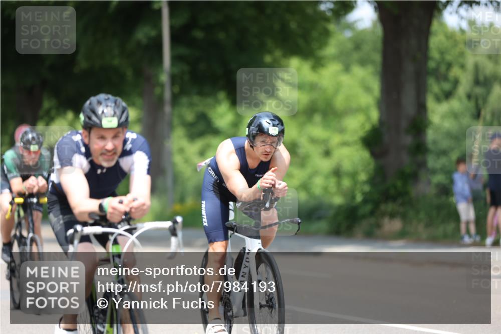 15.06.2025 - 7 Türme Triathlon Yannick Fuchs http://msf.ph/oto/7984193 15.06.2025 12:54:13 Radfahren 332, 510, 570, 613, 649, 1090 meine-sportfotos.de