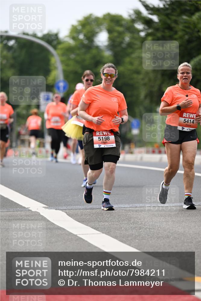 15.06.2025 - REWE Women's Run Dr. Thomas Lammeyer http://msf.ph/oto/7984211 15.06.2025 10:47:00 Laufen 5198, 5414 meine-sportfotos.de