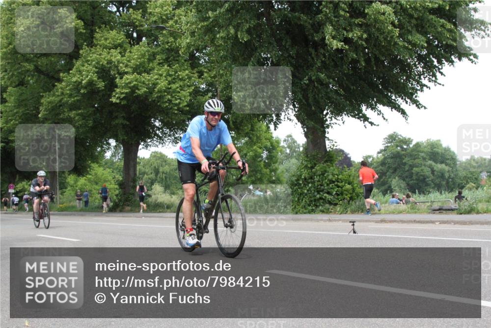 15.06.2025 - 7 Türme Triathlon Yannick Fuchs http://msf.ph/oto/7984215 15.06.2025 13:43:38 Radfahren  meine-sportfotos.de