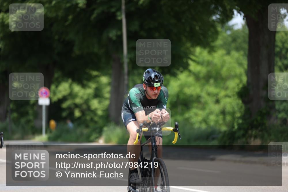 15.06.2025 - 7 Türme Triathlon Yannick Fuchs http://msf.ph/oto/7984219 15.06.2025 12:54:13 Radfahren 332, 510, 570, 613, 649, 1090 meine-sportfotos.de