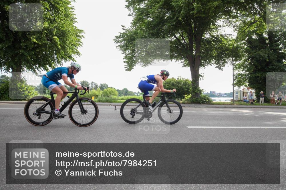 15.06.2025 - 7 Türme Triathlon Yannick Fuchs http://msf.ph/oto/7984251 15.06.2025 09:47:52 Radfahren 81, 84 meine-sportfotos.de