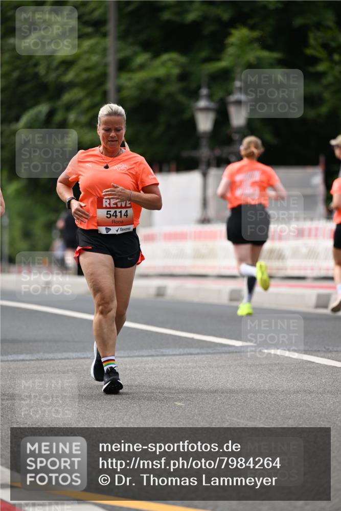15.06.2025 - REWE Women's Run Dr. Thomas Lammeyer http://msf.ph/oto/7984264 15.06.2025 10:47:01 Laufen 5414 meine-sportfotos.de