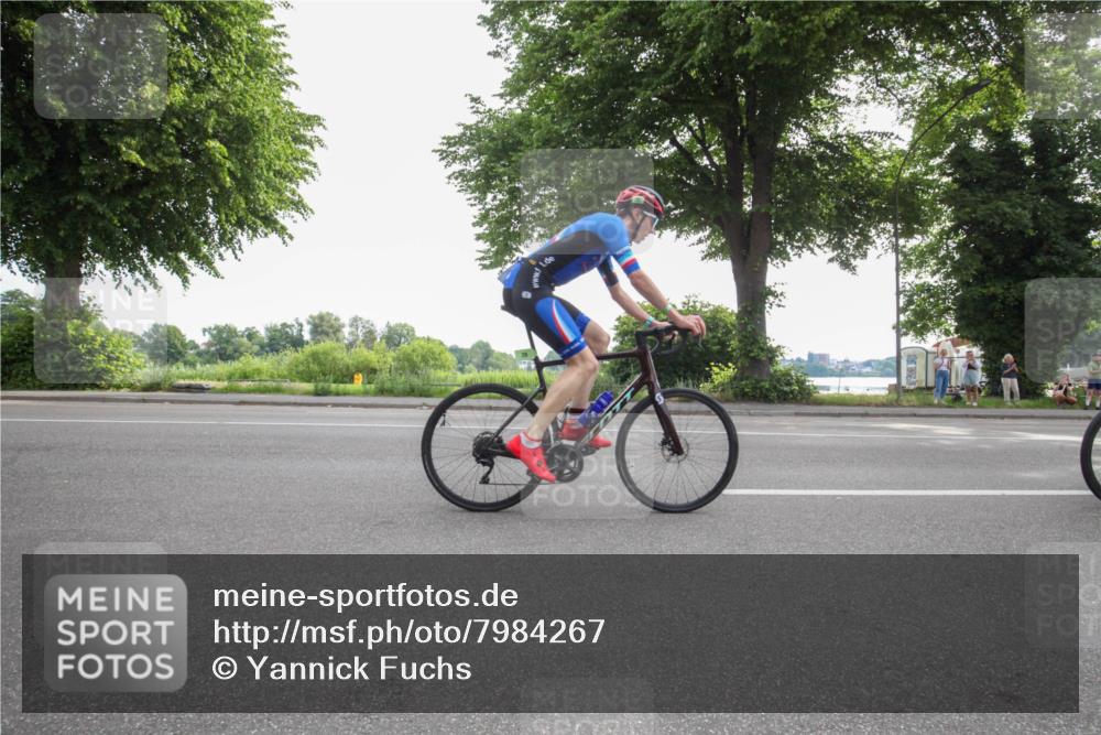 15.06.2025 - 7 Türme Triathlon Yannick Fuchs http://msf.ph/oto/7984267 15.06.2025 09:48:27 Radfahren 26, 29, 30 meine-sportfotos.de