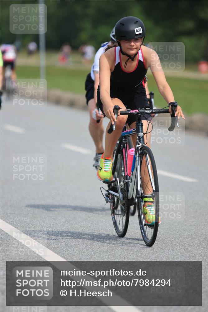 15.06.2025 - 27. Vierlanden-Triathlon H.Heesch http://msf.ph/oto/7984294 15.06.2025 10:59:41 Radfahren 371, 459, 483, 630 meine-sportfotos.de