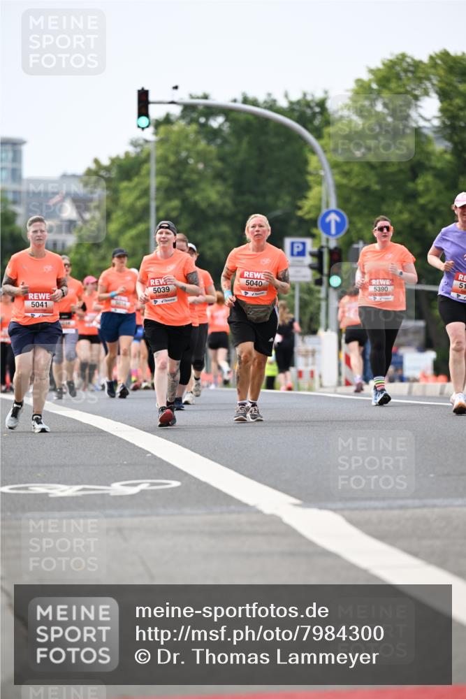 15.06.2025 - REWE Women's Run Dr. Thomas Lammeyer http://msf.ph/oto/7984300 15.06.2025 10:47:03 Laufen 5039, 5040, 5390, 5041, 51, 4 meine-sportfotos.de