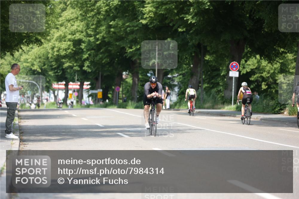 15.06.2025 - 7 Türme Triathlon Yannick Fuchs http://msf.ph/oto/7984314 15.06.2025 12:54:22 Radfahren 380, 570, 604, 672 meine-sportfotos.de