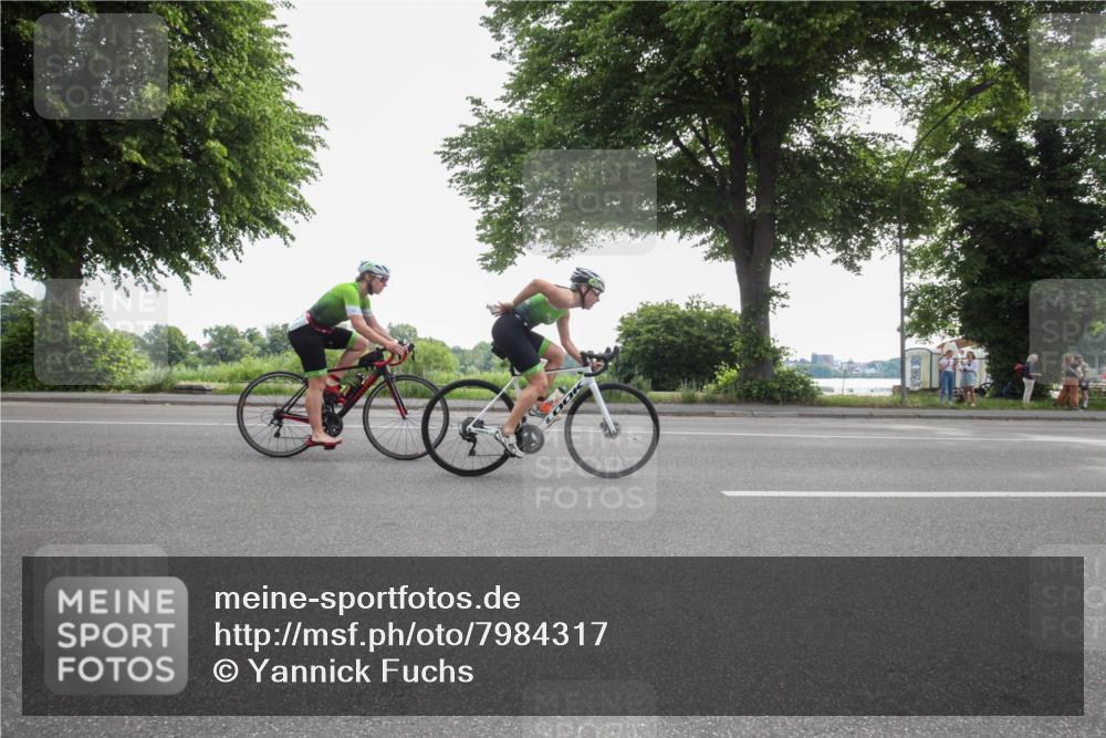 15.06.2025 - 7 Türme Triathlon Yannick Fuchs http://msf.ph/oto/7984317 15.06.2025 09:48:48 Radfahren 105, 106 meine-sportfotos.de